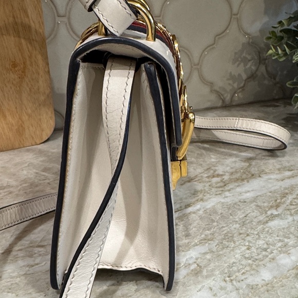 Gucci Small Sylvie Shoulder Bag. - Picture 4 of 15